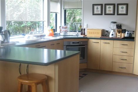 Photo of property in 2/25 Glencoe Road, Browns Bay, Auckland, 0630