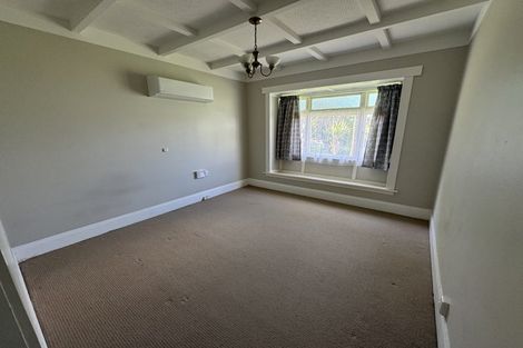 Photo of property in 19 Tirimoana Road, Te Atatu South, Auckland, 0602