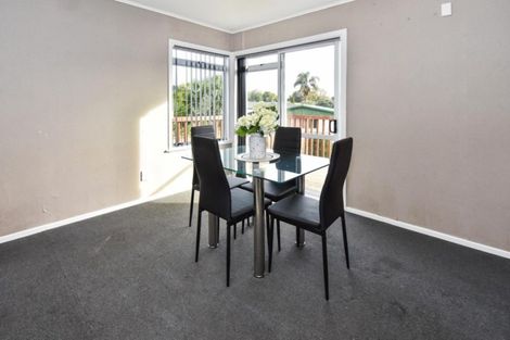 Photo of property in 3 Hobart Crescent, Wattle Downs, Auckland, 2103