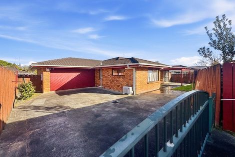 Photo of property in 1/81 Aviemore Drive, Highland Park, Auckland, 2010