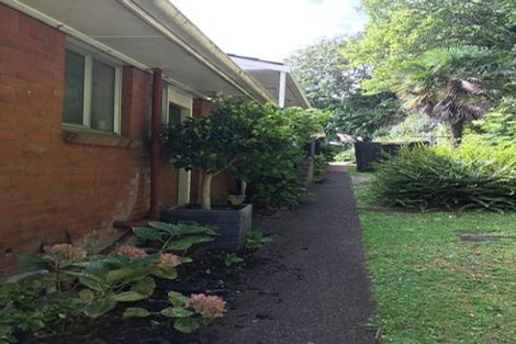 Photo of property in 4/2b Queensway, Three Kings, Auckland, 1024