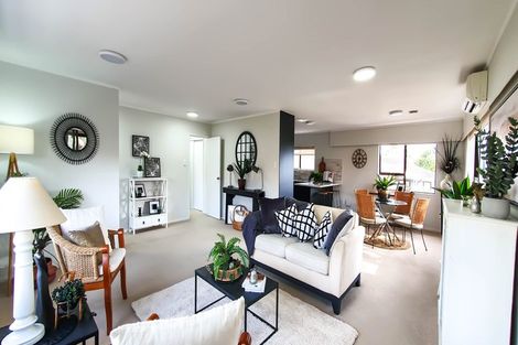 Photo of property in 1/87 Cook Street, Howick, Auckland, 2014