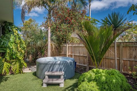 Photo of property in 2a Sunrise Avenue, Mairangi Bay, Auckland, 0630