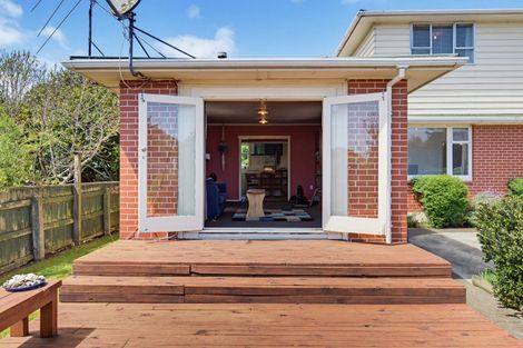Photo of property in 3 Armagh Street, Levin, 5510