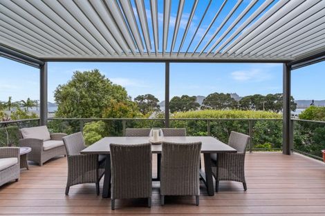 Photo of property in 16 Fred Carr Place, One Tree Point, 0118