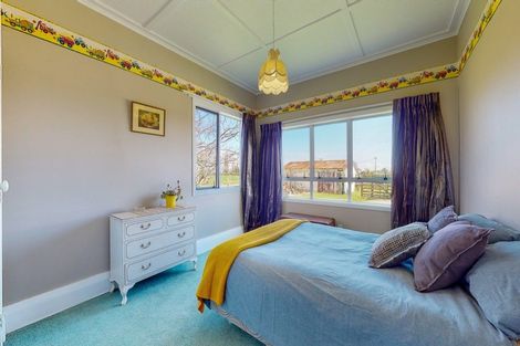 Photo of property in 68 Cadman Road, Dannevirke, 4930