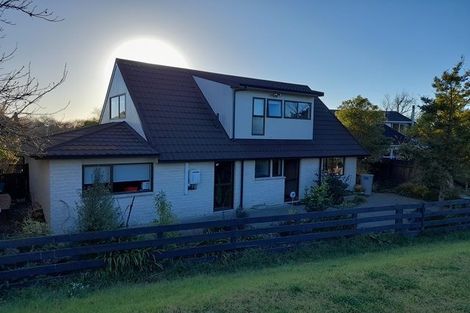 Photo of property in 77a Waterloo Crescent, Hokowhitu, Palmerston North, 4410