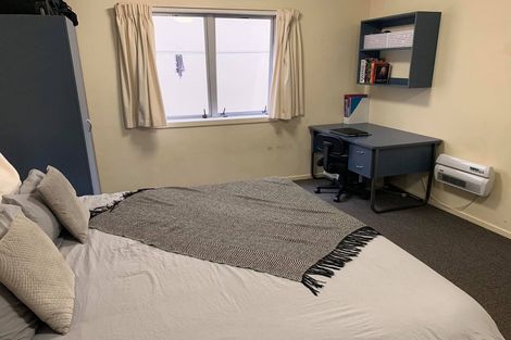 Photo of property in Basin Reserve Complex, 7/4 Sussex Street, Mount Cook, Wellington, 6021