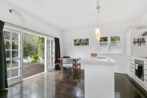 Photo of property in 11 Hinemoa Street, Waiwhetu, Lower Hutt, 5010