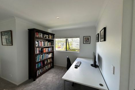 Photo of property in 59 William Wallbank Crescent, Swanson, Auckland, 0614