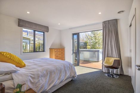 Photo of property in 156 Upton Street, Wanaka, 9305