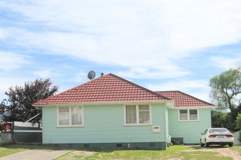 Photo of property in 12 Cambridge Terrace, Kaiti, Gisborne, 4010