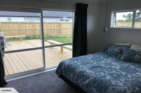 Photo of property in 38 Feist Street, Carterton, 5713