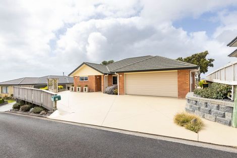 Photo of property in 11f Lemont Place, Westown, New Plymouth, 4310