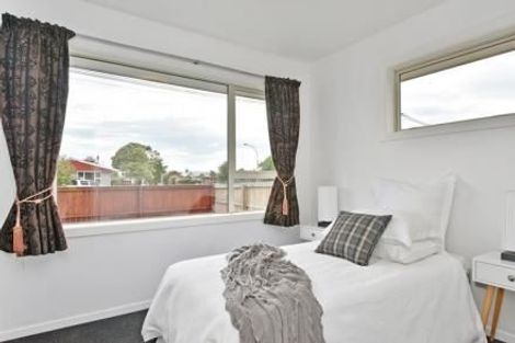 Photo of property in 1/37 Santa Rosa Avenue, Halswell, Christchurch, 8025
