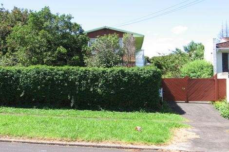 Photo of property in 59 Moana Avenue, One Tree Hill, Auckland, 1061