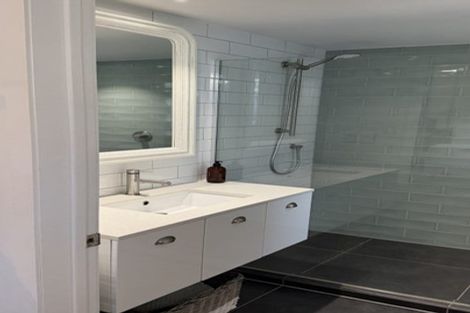 Photo of property in 40 Hauraki Road, Hauraki, Auckland, 0622