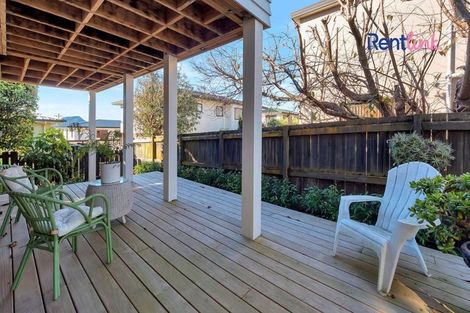 Photo of property in 20 Seaview Road, Otumoetai, Tauranga, 3110