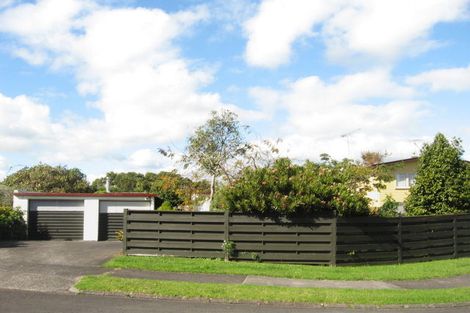 Photo of property in 17 Wanaka Place, Pakuranga Heights, Auckland, 2010