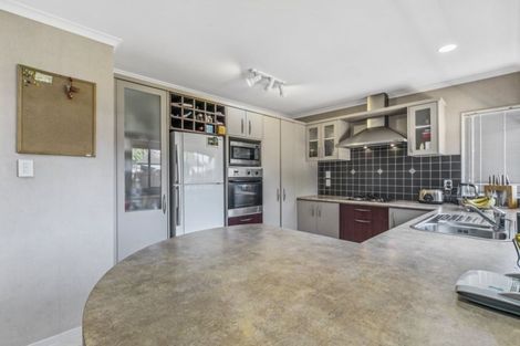 Photo of property in 202 Wattle Farm Road, Wattle Downs, Auckland, 2103