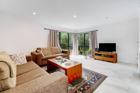 Photo of property in 45a Redoubt Road, Goodwood Heights, Auckland, 2105