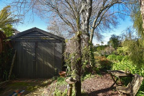 Photo of property in 125 Koutu Road, Kawaha Point, Rotorua, 3010