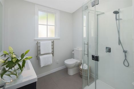 Photo of property in 3 Randwick Road, Northland, Wellington, 6012