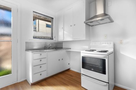 Photo of property in 4/452 Barbadoes Street, Edgeware, Christchurch, 8013