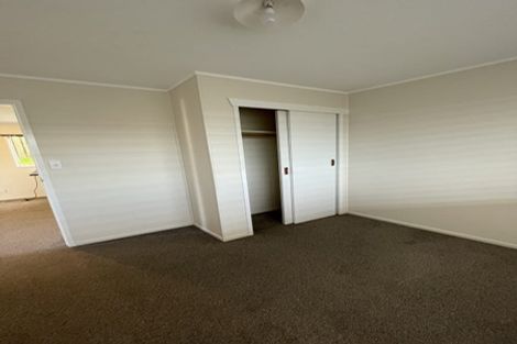 Photo of property in 3 Camilla Grove, Totara Vale, Auckland, 0629