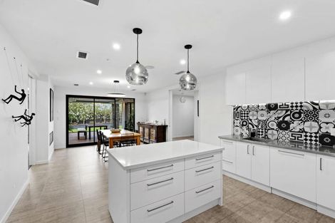 Photo of property in 46 Holiday Drive, Mairehau, Christchurch, 8052