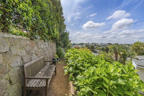 Photo of property in 3h Wallace Place, Westown, New Plymouth, 4310