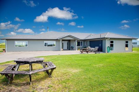 Photo of property in 48 Hatton Road, Awhitu, Waiuku, 2684