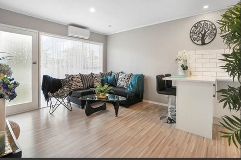 Photo of property in 12/79 Glendale Road, Glen Eden, Auckland, 0602