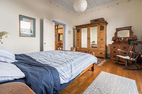 Photo of property in 1/9 Old Lake Road, Narrow Neck, Auckland, 0624