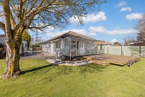 Photo of property in 10 Mckellar Place, Hornby, Christchurch, 8042
