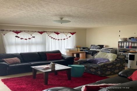 Photo of property in 2/37 Simon Ellice Drive, Bayview, Auckland, 0629