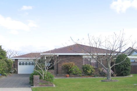 Photo of property in 5 Ngamotu Place, Mount Maunganui, 3116