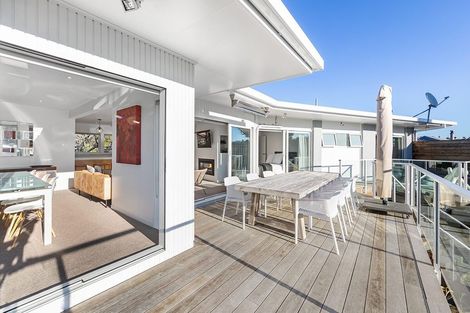 Photo of property in 41 The Circle, Manly, Whangaparaoa, 0930