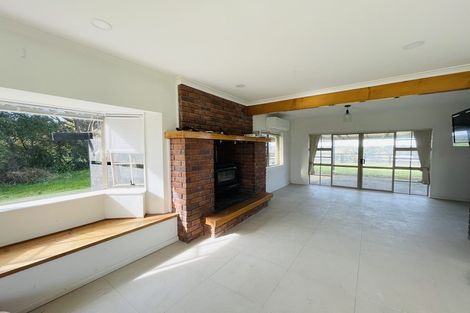 Photo of property in 11 Bream Revel Way, Karaka, Papakura, 2580