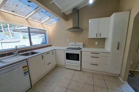 Photo of property in 8/24 Beswick Place, Birkdale, Auckland, 0626