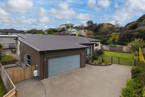 Photo of property in 5 The Pier, Whitby, Porirua, 5024