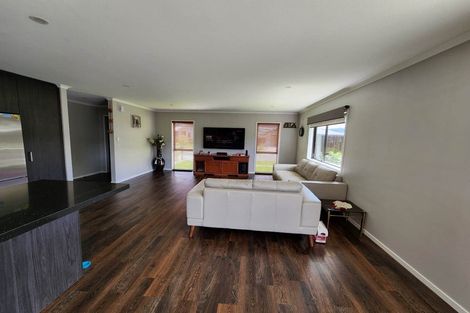 Photo of property in 16 Te Punga Road, Wallaceville, Upper Hutt, 5018