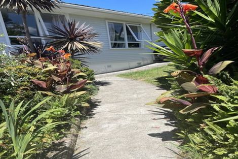 Photo of property in 1/48 Matipo Road, Mairangi Bay, Auckland, 0630