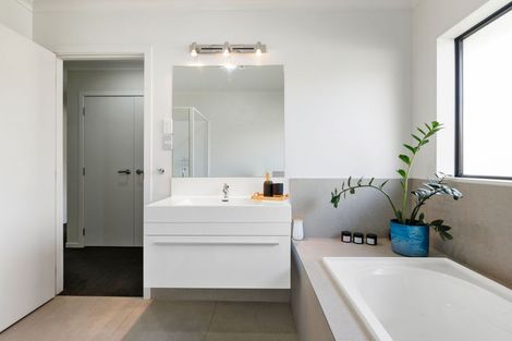 Photo of property in 24 Sirius Crescent, Rototuna North, Hamilton, 3210