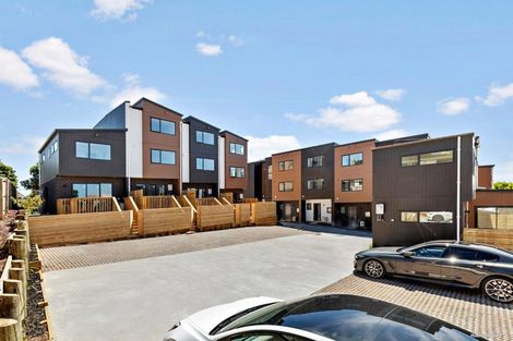 Photo of property in 4/60 Highland Drive, Highland Park, Auckland, 2010