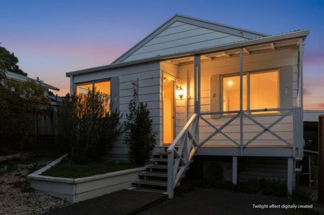 Photo of property in 17 Tui Grove, Paihia, 0200