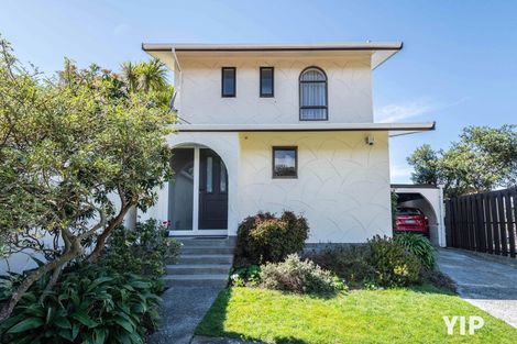 Photo of property in 10 Te Kiteroa Grove, Churton Park, Wellington, 6037