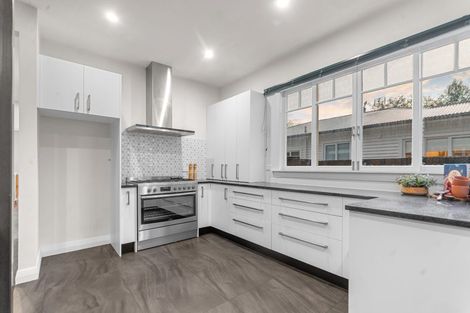 Photo of property in 6 Garnett Avenue, Spreydon, Christchurch, 8024