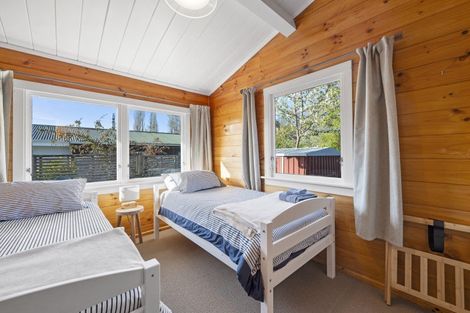 Photo of property in 1/19 Kinloch Road, Kinloch, Taupo, 3377