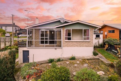 Photo of property in 15 Auskerry Street, Palmerston, 9430